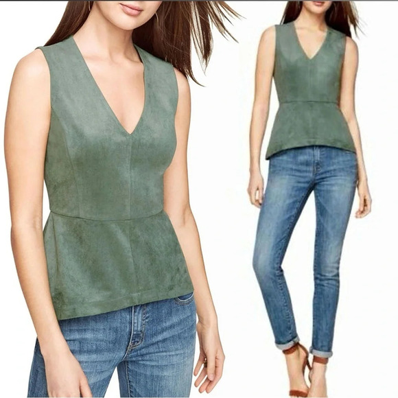 BCBGMaxAzria Green Sleeveless Blouse - Picture 1 of 5